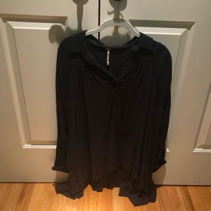 black loose long sleeve shirt